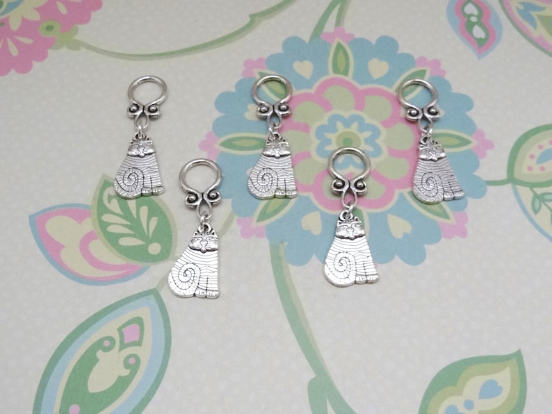 Set of 5 or 10 Silver Cat Snag Free Stitch Markers Knitting Notions Progress Marker Knitting Markers Fits up to 8 mm or US 11