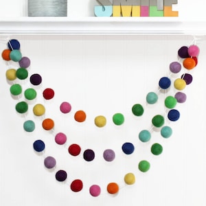 RAINBOW Felt Ball Garland, Nursery Decor, Pom Pom Garland, Birthday Garland, Custom Felt Ball Garland, Rainbow Felt Garland, Gender Neutral