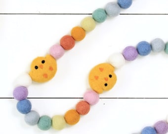 Easter Chicks Felt Ball Garland, Easter Pom Pom Garland, Spring Decor, Felt Balls, Party Decor, Rustic Decor, Easter Chicks and Felt Balls