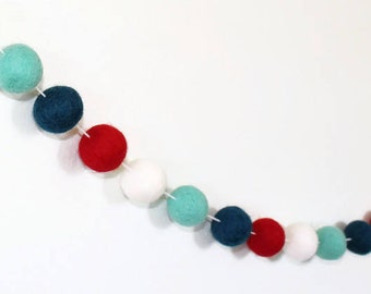 Winter Felt Ball Garland, Pom Pom Garland, Christmas Garland, Christmas Tree Decoration, Christmas Party Decoration, Winter Party Decor