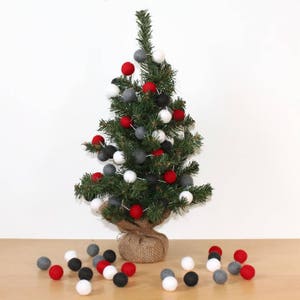 Christmas Red and Grey Felt Ball Garland, Pom Pom Garland, Nursery Decor, Bunting Banner, Party Decor, Holiday