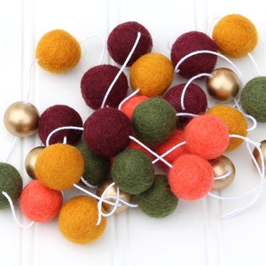 Autumn Felt Ball Garland with Gold, Pom Pom Garland, Fall Fun, Thanksgiving Decor, Fall Decor, Fall Garland, Thanksgiving Garland