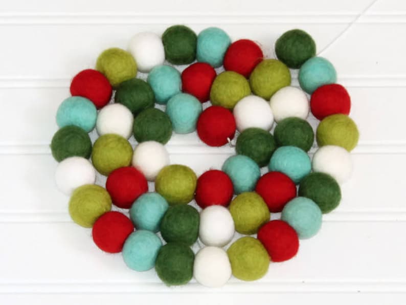 Retro Christmas Felt Ball Garland, Pom Pom Garland, Nursery Decor, Bunting Banner, Party Decor, Holiday, Christmas image 4