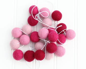 Valentine's Day POM POM Garland, Felt Ball Garland, Pink and Red Garland, Felt Balls, Valentines Party Decor, Wool Felt Balls, Girls Room