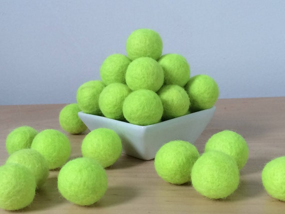 Felt Balls, Pom Poms, Felt Garland, Wool Felt Balls,felted Balls, Loose Felt  Balls, Felt Ball Garland DIY, Handmade Felt Balls 1cm/2.5cm/3cm 