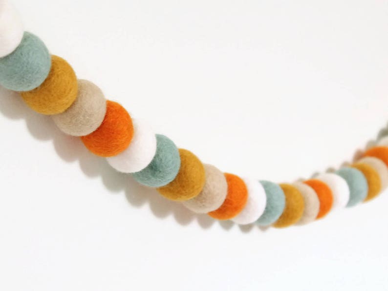 Custom Felt Ball Garland Custom Pom Pom Garland Nursery Etsy Canada