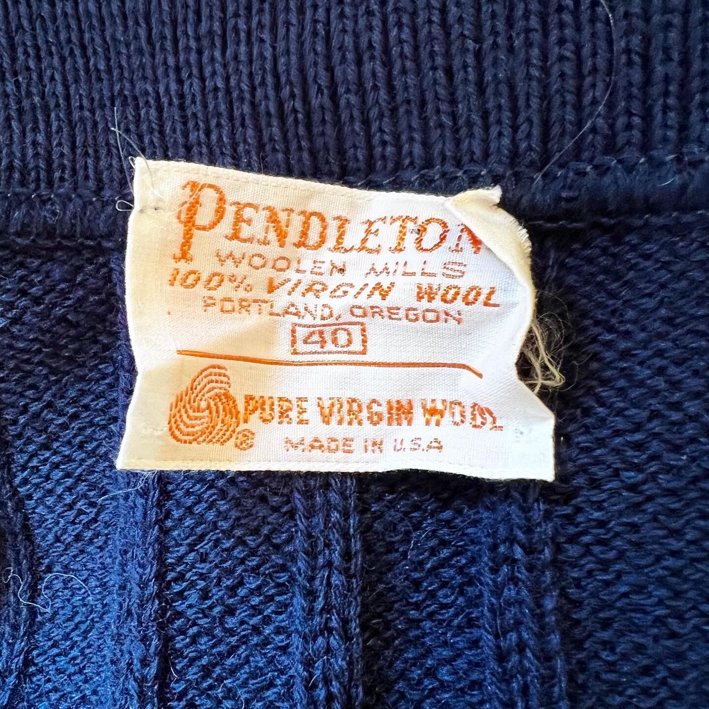 RIBBED PENDLETON CARDIGAN 1960s 60s Vintage 1970s 70s Virgin