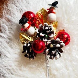 CHRISTMAS Party 50’s 50s Hostess Gift Vintage Snowman Holiday Pinecone Red Ball Ornaments Gold Leaf Tinsel Xmas Corsage Boutonnier Brooch