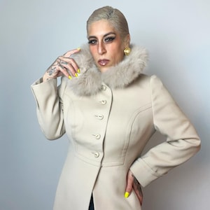 FRENCH FOX Fur Collar 1960’s 60s Vintage Mob Wife Tan Beige Latte Gabardine Style Wool Princess Seams Mod Alaine Creation Jeune Car Coat M