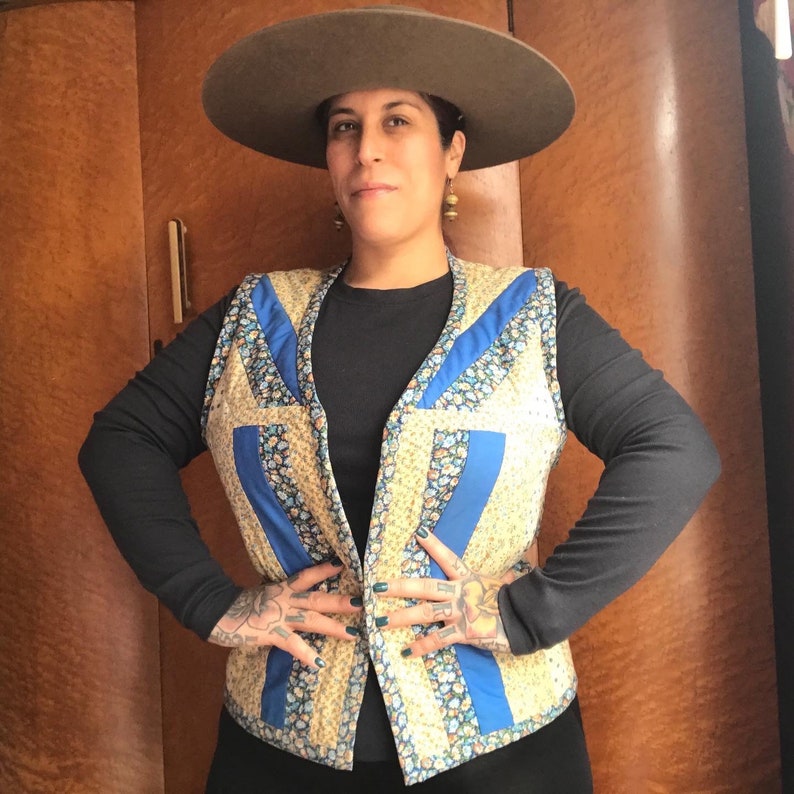 HAND STITCHED 1970\u2019s 70s Vintage Boho Prairie Hippie Ethnic Floral Calico Print Patchwork Quilted Reversible Vest Blouse Top M L
