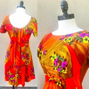 MCINERNY Hawaii 1960’s 60s 1970’s 70s Vintage Aloha Hawaiian Empire Bust Back Train Acrylic Barkcloth Luau Tiki Floral Tropical Mini Dress S