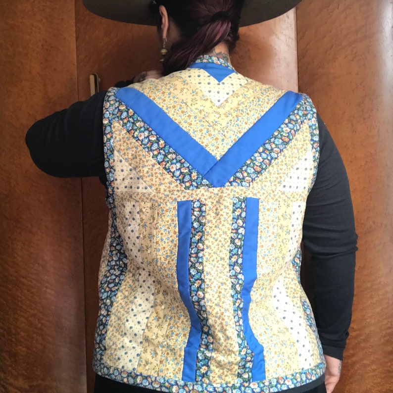 HAND STITCHED 1970\u2019s 70s Vintage Boho Prairie Hippie Ethnic Floral Calico Print Patchwork Quilted Reversible Vest Blouse Top M L