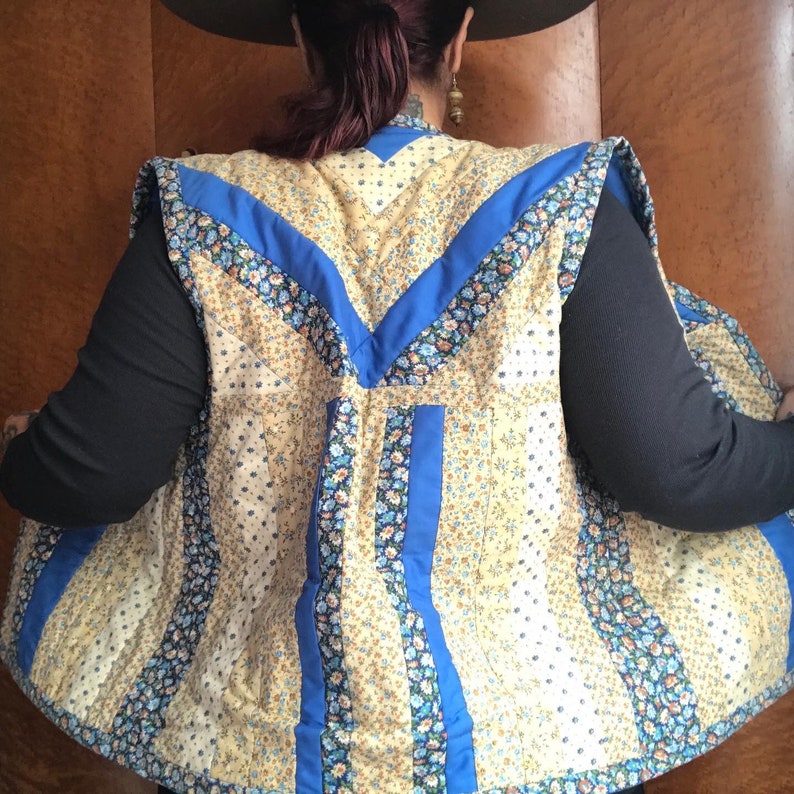 HAND STITCHED 1970\u2019s 70s Vintage Boho Prairie Hippie Ethnic Floral Calico Print Patchwork Quilted Reversible Vest Blouse Top M L
