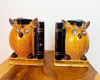 GOOGLEY EYES 1970’s 70s Vintage Japan Made Norcrest Ceramic Harvest Gold & Black Graduation Cap Novelty Owl Office Library Book Bookends