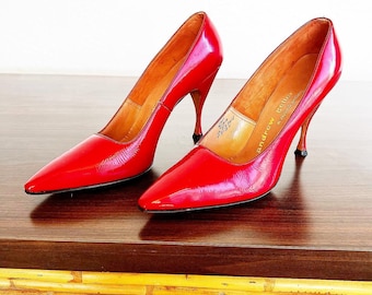 DEADSTOCK ANDREW GELLER 1950’s 50s Vintage Pinup Fetish Red Pink Patent Leather Pointed Toe Cocktail Stilettos High Heels Pumps Shoes 6.5AA