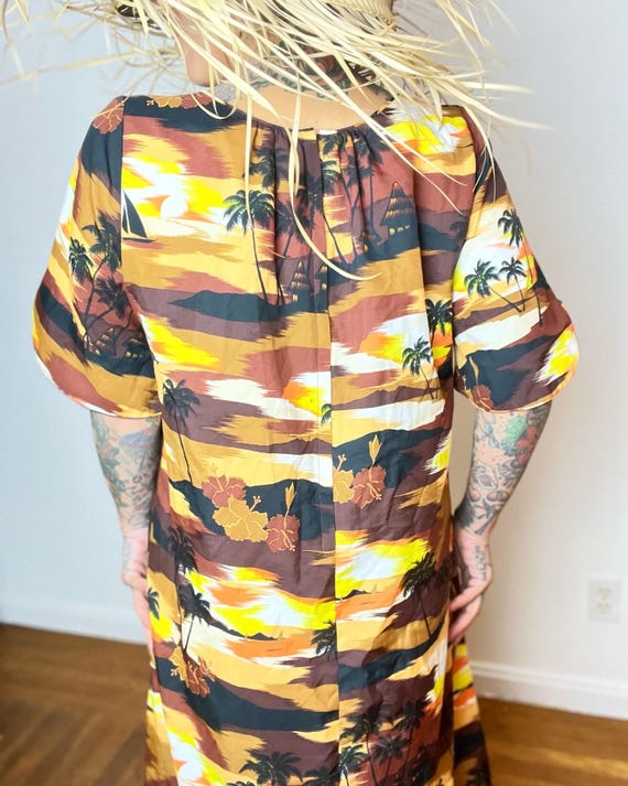 ROYAL HAWAIIAN 70’s 70s Vintage Retro Slinky Poly… - image 8