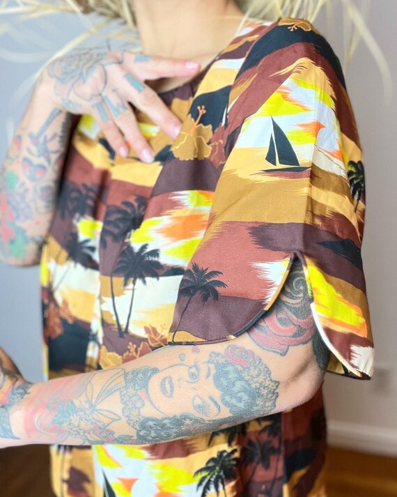 ROYAL HAWAIIAN 70’s 70s Vintage Retro Slinky Poly… - image 4