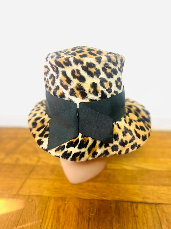 FAUX FUR 1950 display picture 3