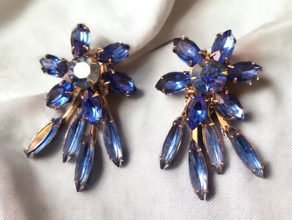 Vintage Blue Rhinestone Clip On Earrings - image 1