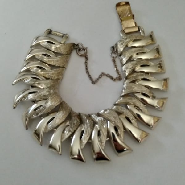 Vintage Coro Pegasus Gold Bracelet