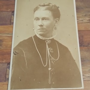 Antique CDV Young Woman in Beautiful Dress