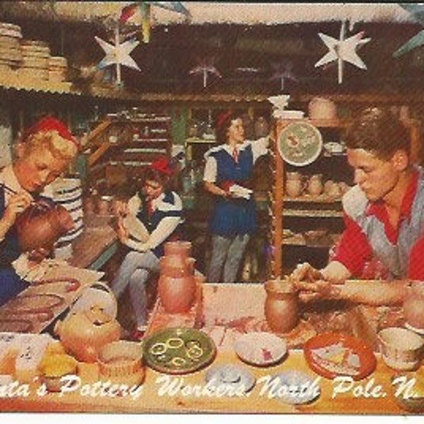 Vintage 1960 Santa's Pottery Workers North Pole New York Souvenir Postcard