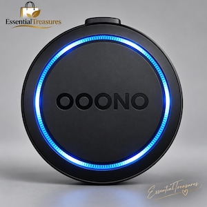 Può includere: Un dispositivo Ooono nero di forma circolare con finitura opaca e un logo centrale ben visibile. Un anello luminoso a LED blu brillante circonda il perimetro interno del dispositivo, creando un netto contrasto visivo con la superficie scura.