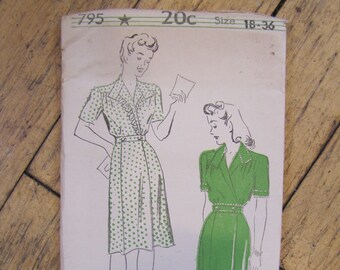 1940's Surplice Neckline Dress, New York Pattern, 1940's, Factory Folded, Convertible Neckline, Neck, New York Pattern, Dress, Sewing, #14