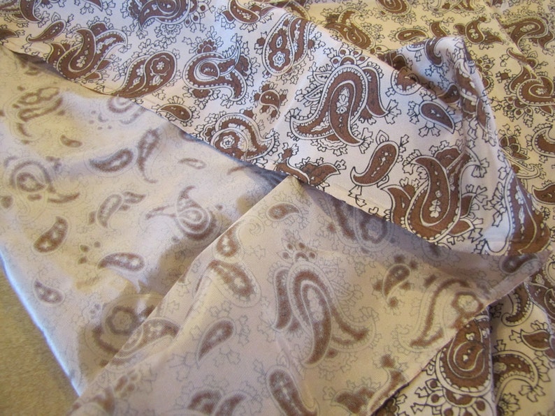 1960s Paisley Rayon Blend Fabric, Rayon Fabric, Draping Fabric, Paisley Fabric, Mid Century, Paisley, Brown, Rayon Blend image 3