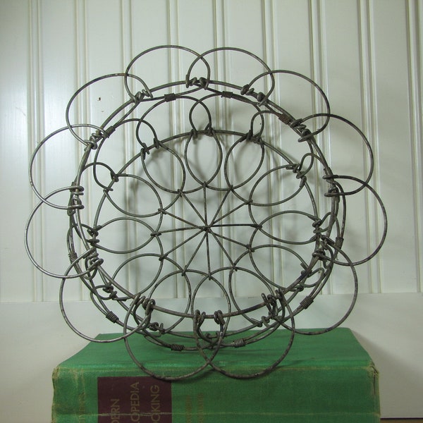 Vintage Wire Egg Basket, French Egg Basket, Wire Basket, Egg Basket