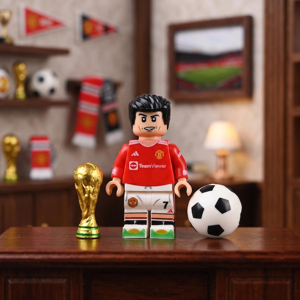 MOC Ronaldo 7 Figure, Lego-Compatible, World Cup Gift, Stocking Stuffer GOAT