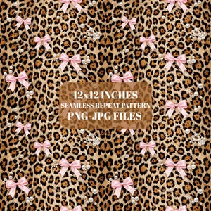 Peut inclure: Un motif répétitif sans couture avec un fond imprimé léopard marron et noir, décoré de petits nœuds rose clair et de grappes de perles blanches. Le texte central indique 12x12 INCHES SEAMLESS REPEAT PATTERN PNG-JPG FILES.