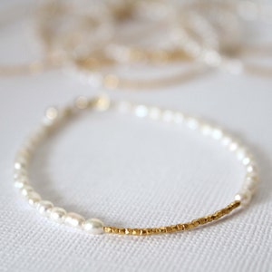 Pearl Bracelet, Gold Pearl Bracelet, Rice Pearl Bracelet, Wedding Jewelry, Bridal Bracelet, Bridesmaid gift, Freshwater Pearl Bracelet