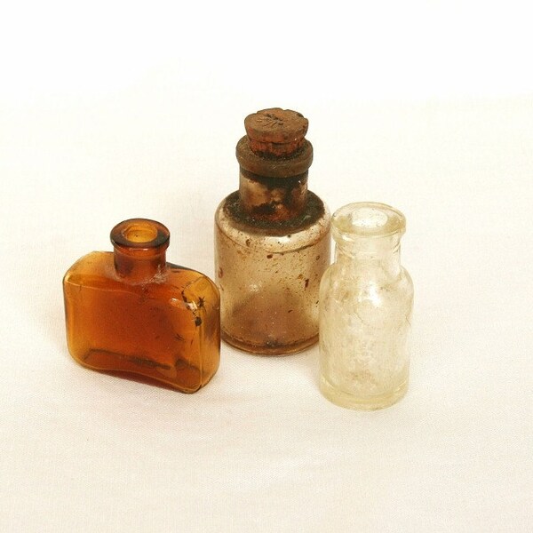 Reserve for Tanya, Halloween decor set of 3 mini apothecary bottles, antique glass bottles, halloween decorations, witch poison, potion