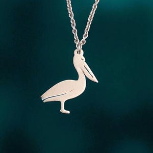 Pelican Pendant in Sterling Silver – Nature-Inspired Jewelry