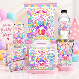 Puede incluir: Una colección de artículos de fiesta con temática de carnaval que incluyen el nombre Sophia y el texto Carnival Turns 10. Incluye una bolsa de patatas, una bolsa de bebida con pajita amarilla, una botella de agua, una caja de snacks y dos envoltorios.