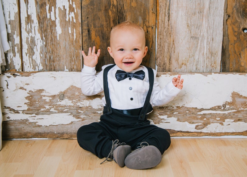 baby tuxedo, baby tuxedo outfit, baby wedding outfit, black and white, bow tie, cumber bun, long sleeve, leggings, suspenders, wedding image 4