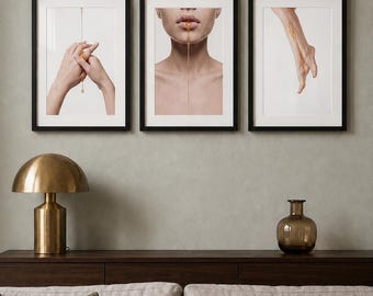 Set van 3 prints van het vrouwelijk lichaam en honing, sensuele wanddecoratie en meer, minimalistische boudoirstijl.