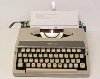 Vintage Portable WORKING Royal Mercury Typewriter Travel Size Coffee Shop Decor