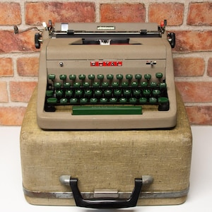 Vintage Working Royal Aristocrat Portable Typewriter with Case and Working Ribbon Original Manual Included Coffee Shop Decor