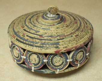Vintage and Unique Pinwheel Design Coiled Paper Basket Quill Basket