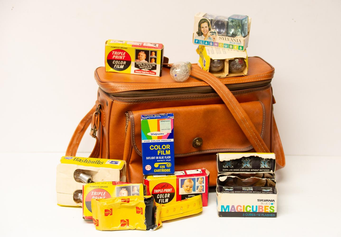 Vintage Kodak Vinyl Instamatic Camera Bag and Contents 126 Film Magic Cubes Flash Bulbs