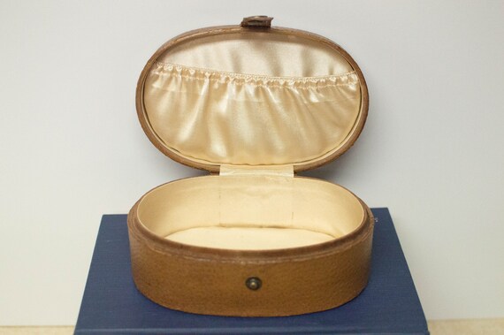 Leather Covered Jewelry or Trinket Box Dresser To… - image 6