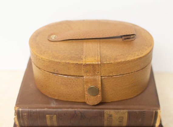 Leather Covered Jewelry or Trinket Box Dresser To… - image 3