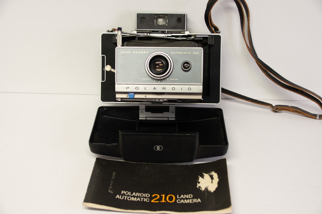 Polaroid Automatic 210 Vintage cameras collection by Sylvain Halgand