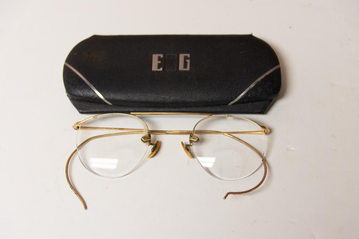 Upcycled - Sophia Loren -Elegant Silver and Purple Eye Glasses Case Women main image 4