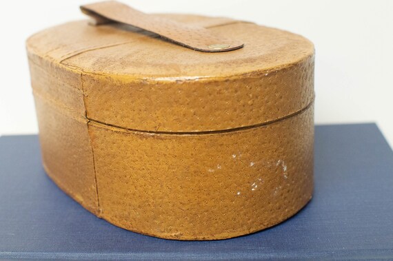 Leather Covered Jewelry or Trinket Box Dresser To… - image 9