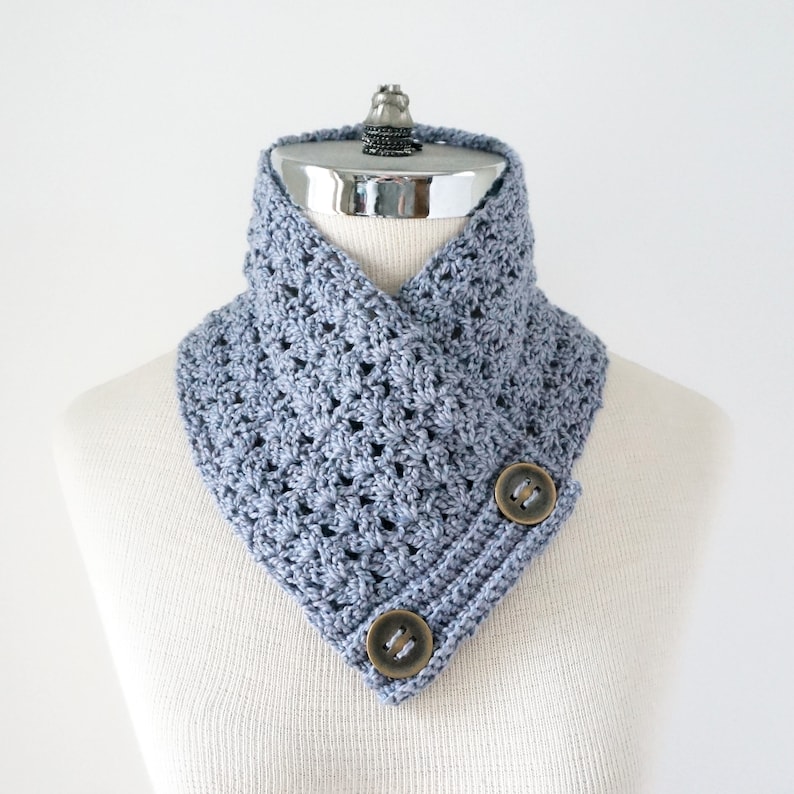 Classic Lace Neck Warmer Scarf crochet pattern in DK weight yarn, lace scarf, crochet lace, crochet scarf pattern, scarf pattern, crochet image 3