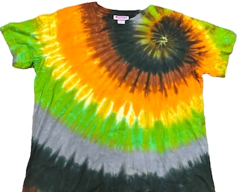 WOMANS tee  XLARGE