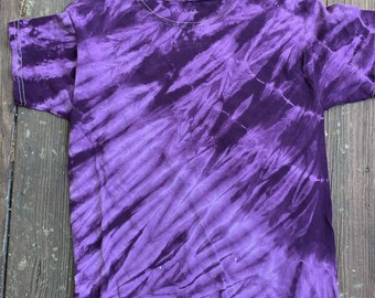 Youth size small purple tie dye tee
